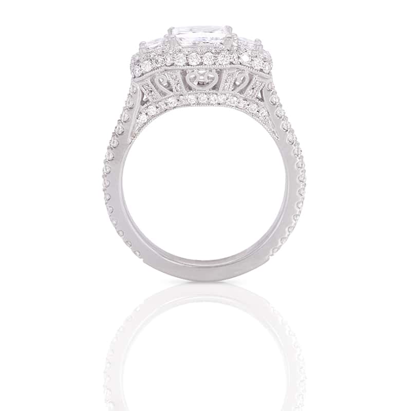  Glamorous Hollywood Fashion Diamond Engagement Ring In 18k 