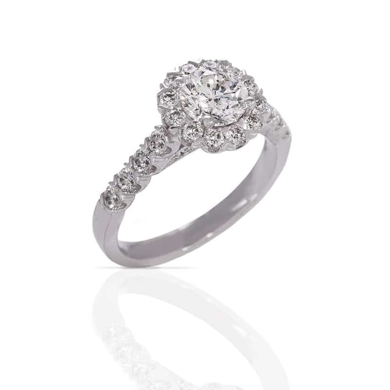  Stunning Diamond Engagement Ring 18k 