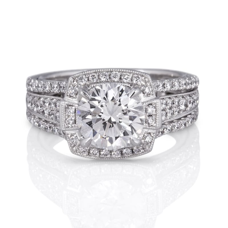 Captivating Glamorous Round Brilliant Diamond Engagement Ring Set In 14k
